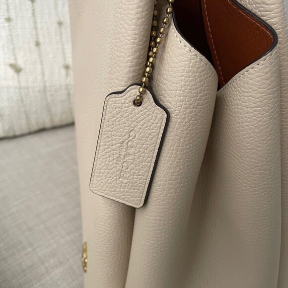 Coach Lana Shoulder Bag Chalk - Picture 14 of 16